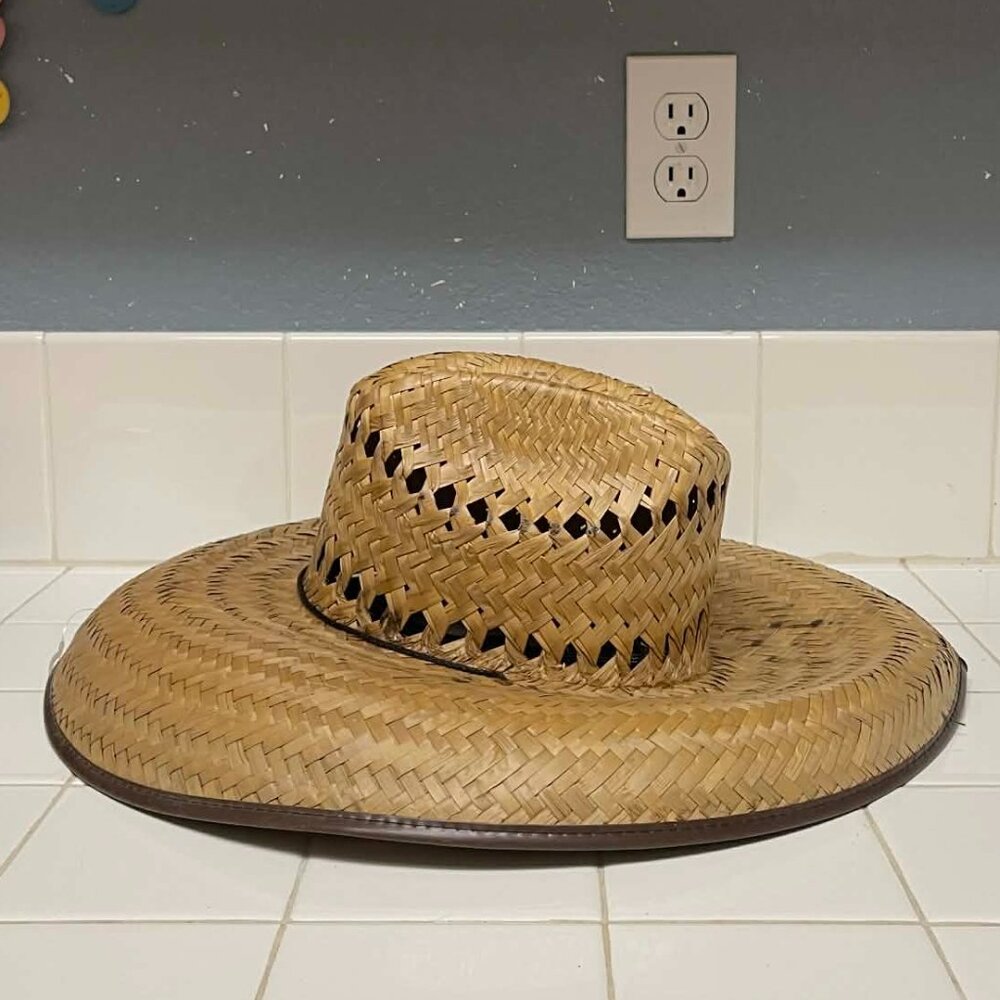 straw hat - Picture 7 of 13